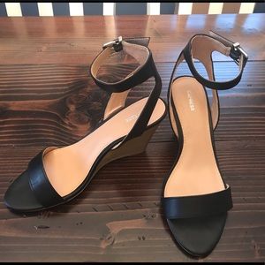 Express black wedge sandals